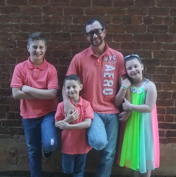 Meet your Posher, Ricky - Picture 1 of 1